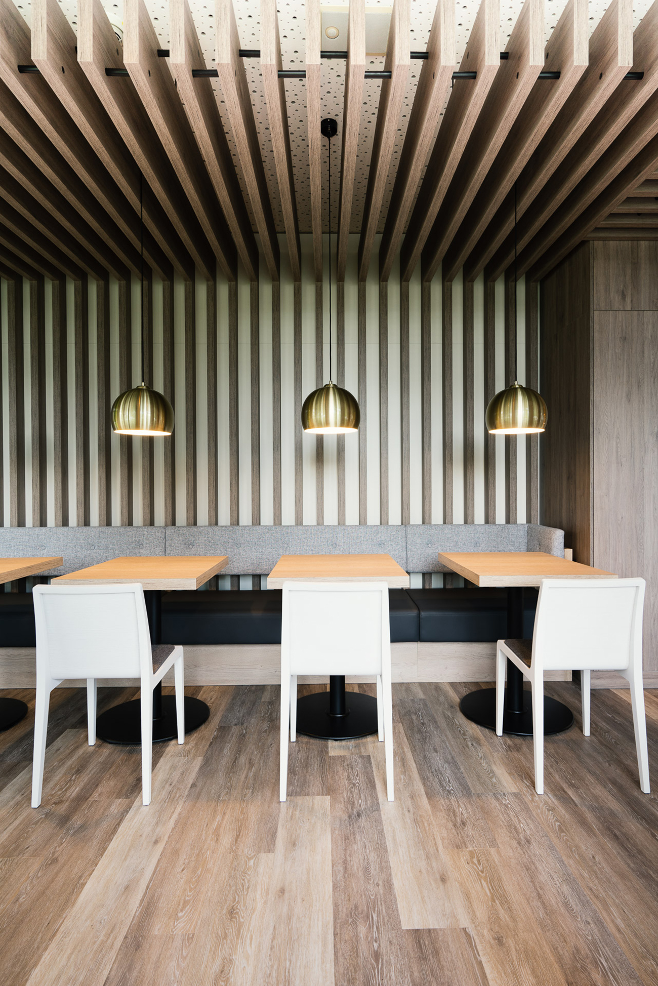 慕尼黑 ACOM 酒店，融入环境的现代设计-13