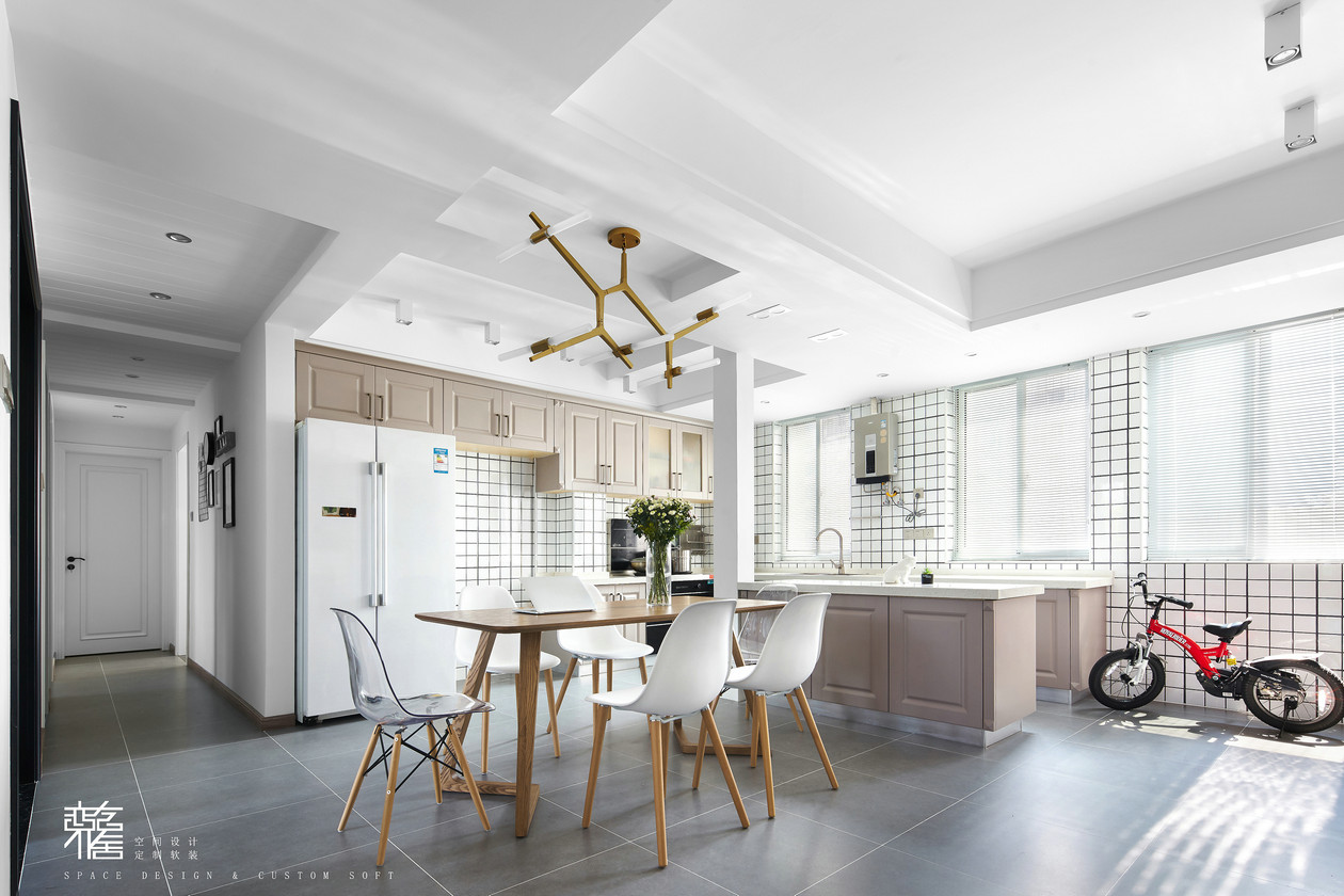 《爱无界》三代同堂的温馨空间设计-17