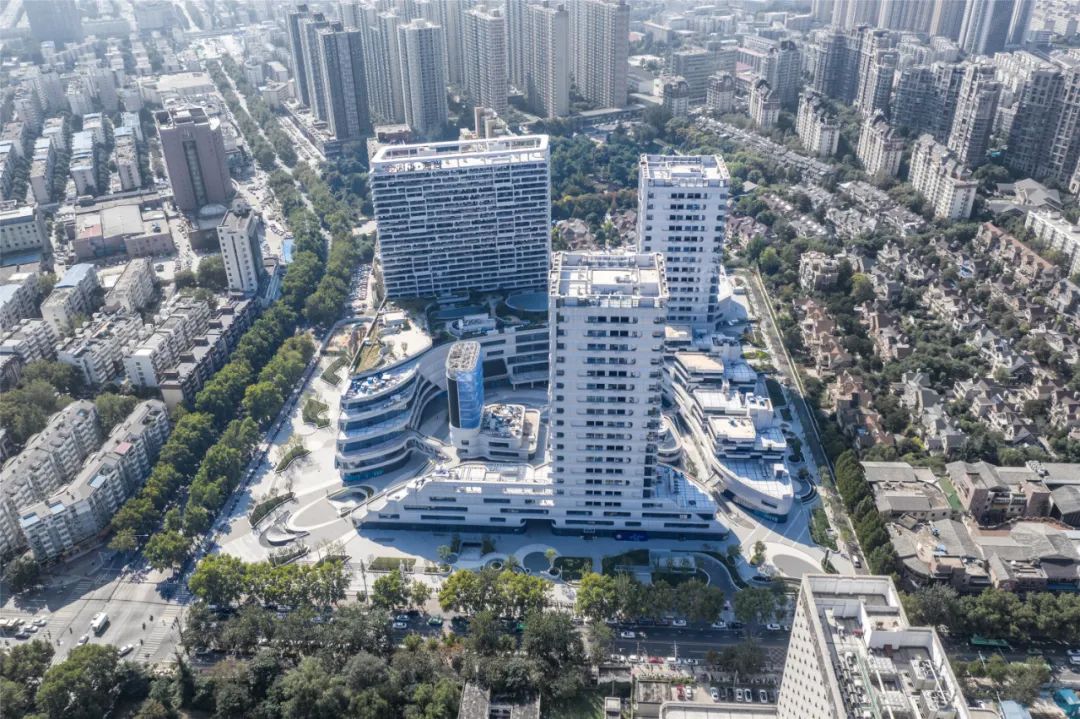 郑州瀚海·海尚广场 | 液态建筑理念，革新都市街市生活-13