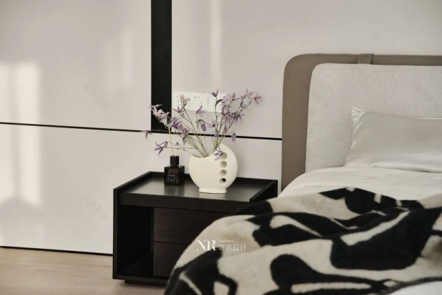 光影里的家 · 通透大宅的舒适设计丨中国南京丨北岩设计-68