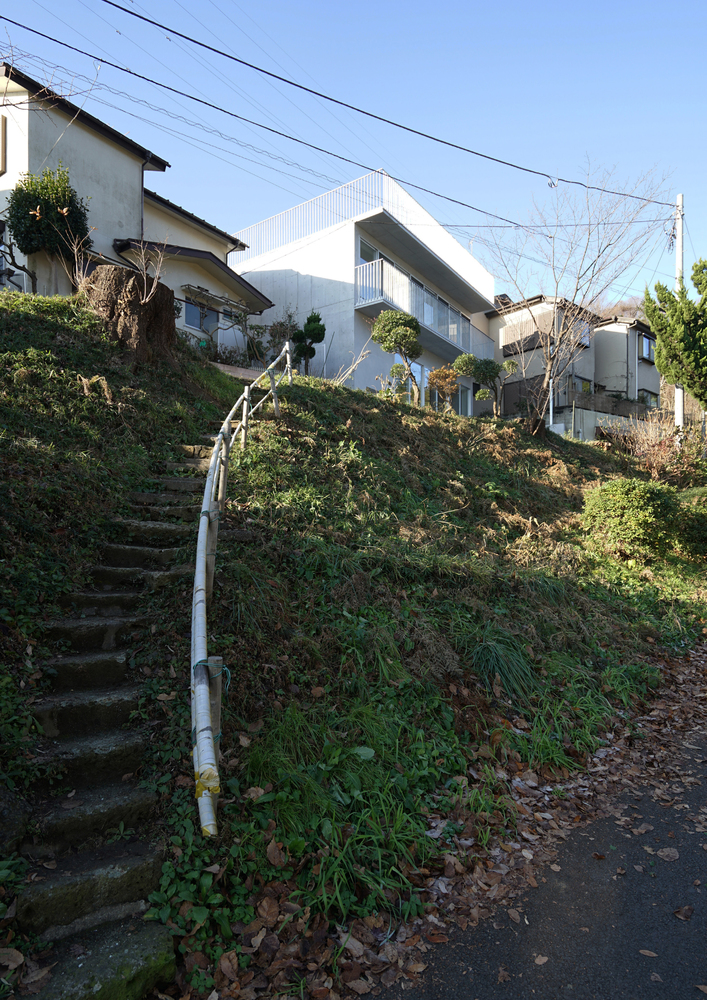 山坡上的智能残疾人养护中心丨日本丨SOGO AUD-26