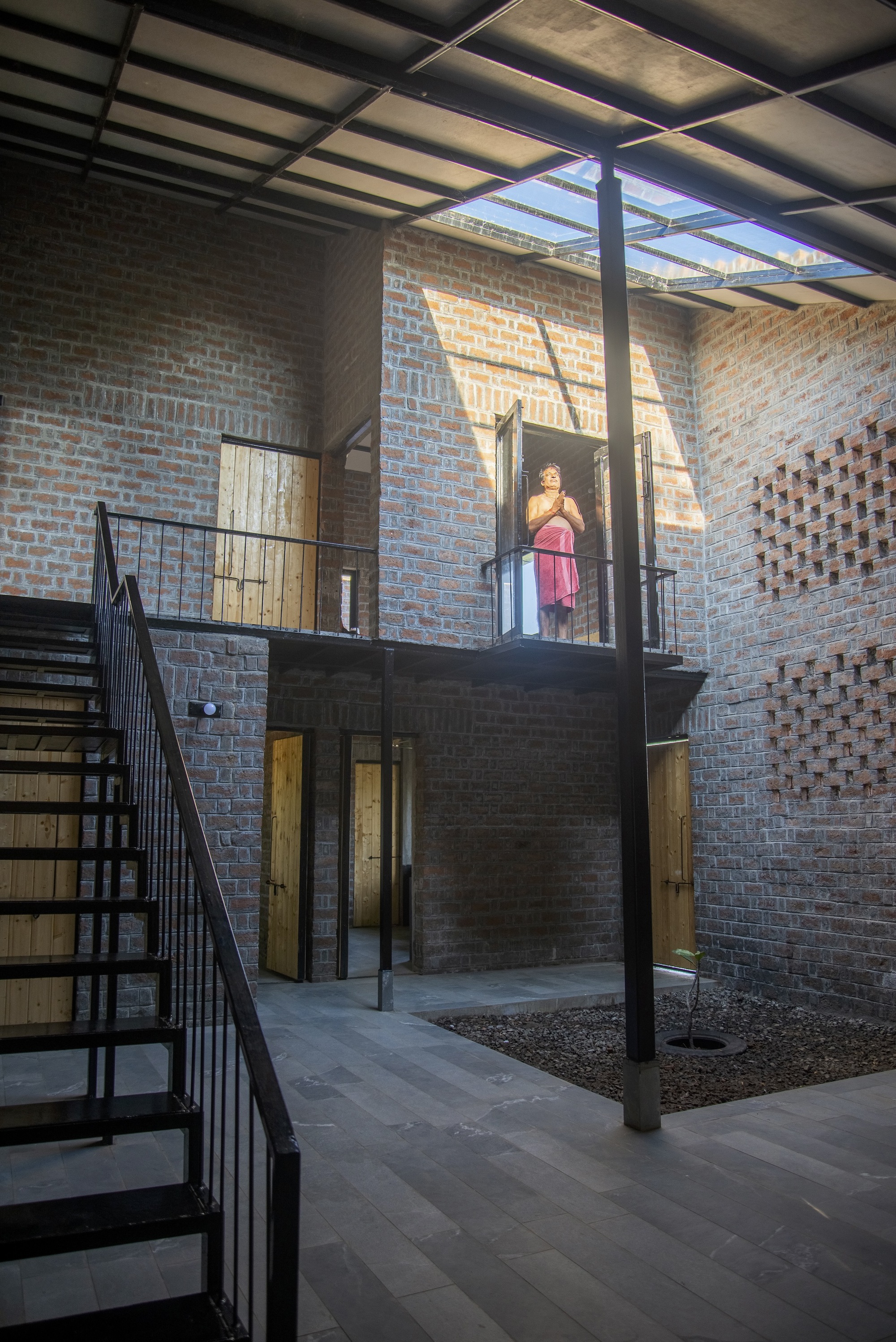 一半即更多 一栋在建房屋丨印度丨Atelier Shantanu Autade,Studioboxx-32