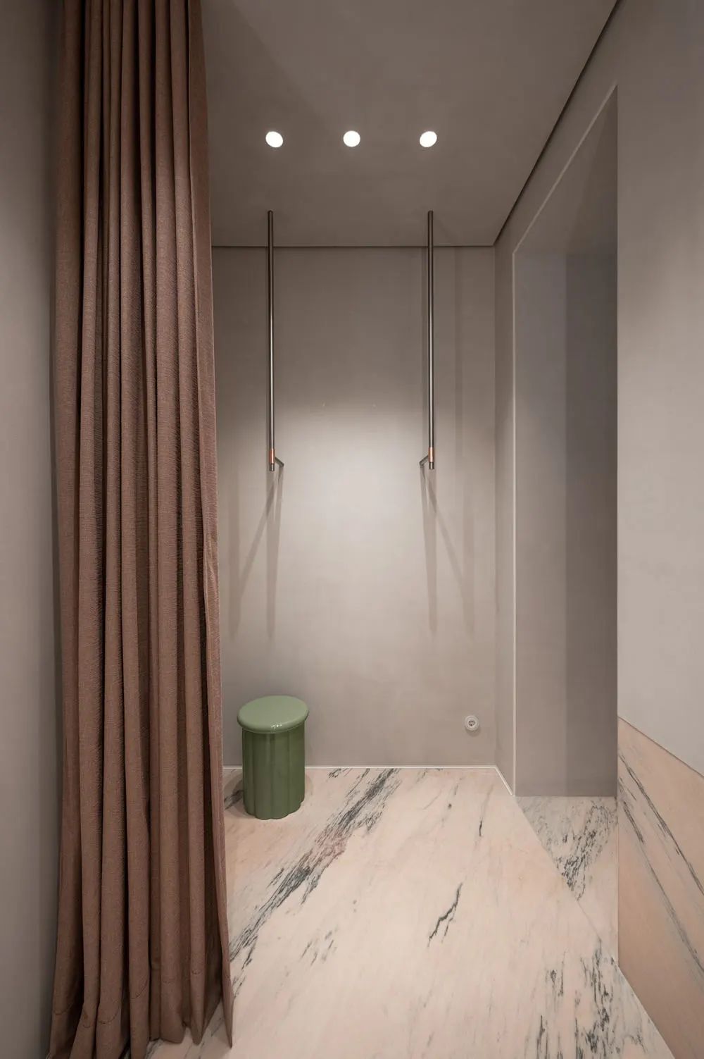 the COAT 女装精品店丨乌克兰基辅丨Rina Lovko studio-39