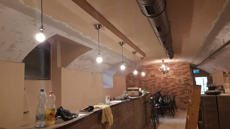 从地中海餐厅改造为经典酒馆-20