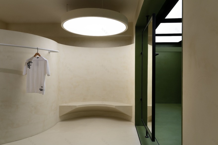 Dawntown(德里运动鞋和街头服饰店)丨印度丨Metanoia Designs LLP-8