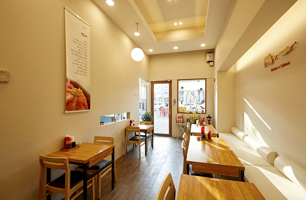 12 平小空间，白色木质打造舒适家居-6