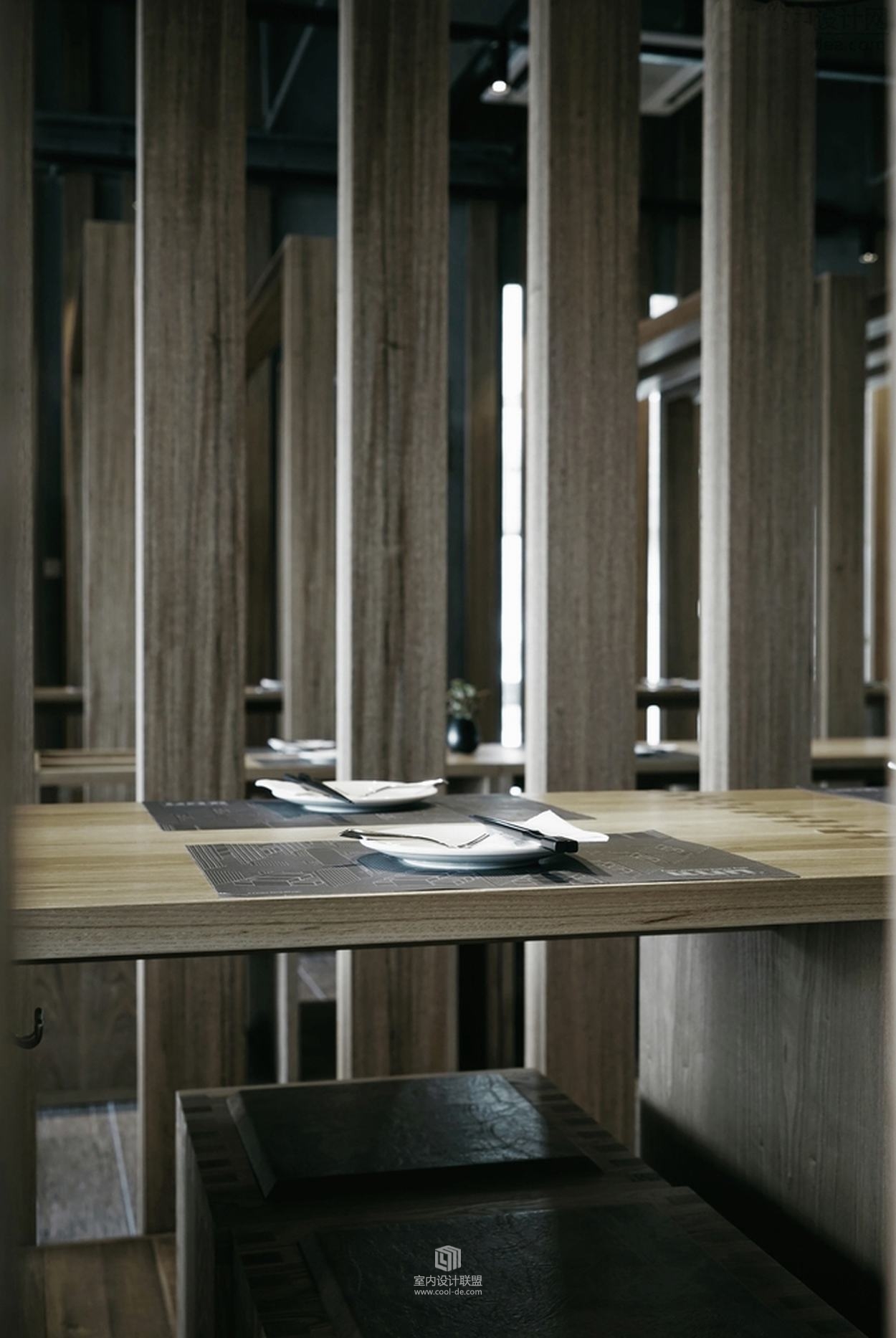 Fanbo Zeng 设计--深圳fun.noodle bar餐厅-9