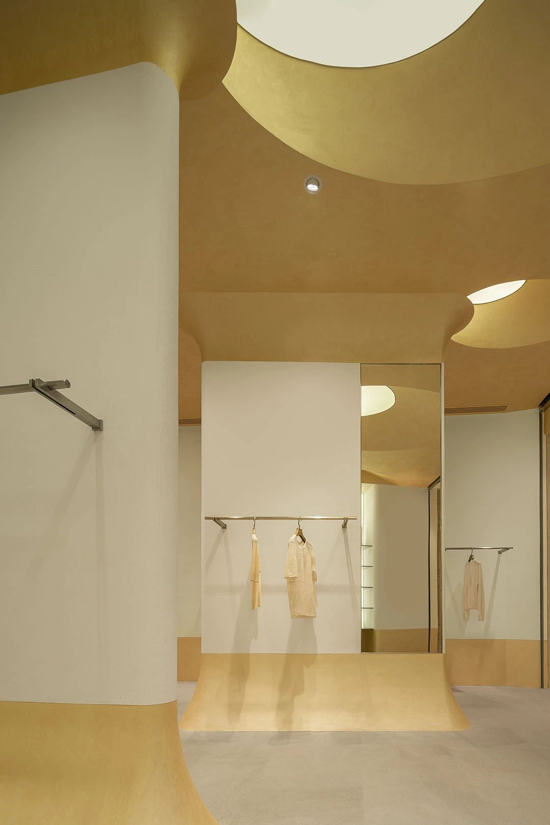 上海 KANIN KONGE 服装店丨中国上海丨弹性工作室-17