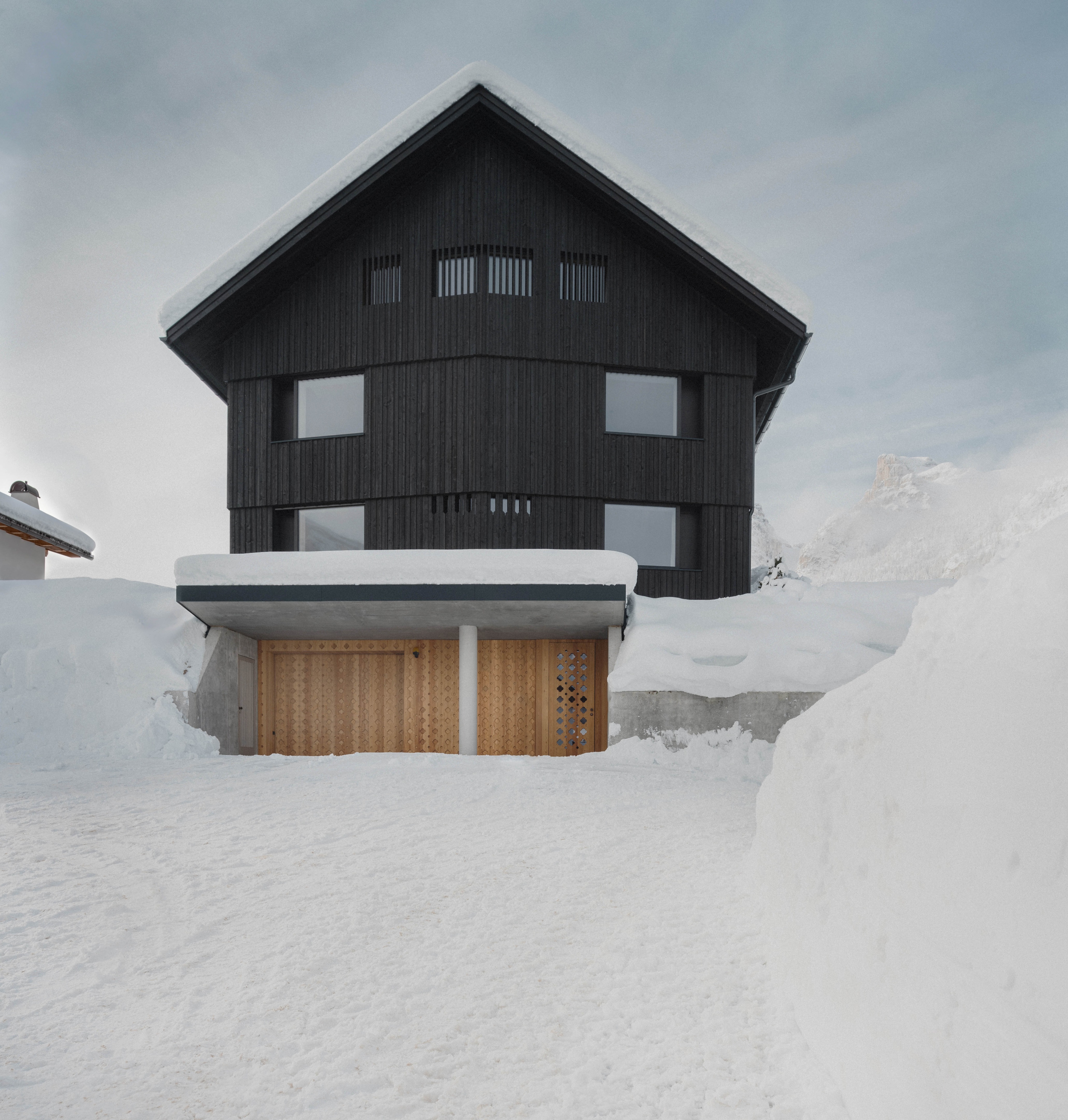 融合传统与当代的阿尔卑斯山间别墅 · Lari· Lodge丨意大利-52