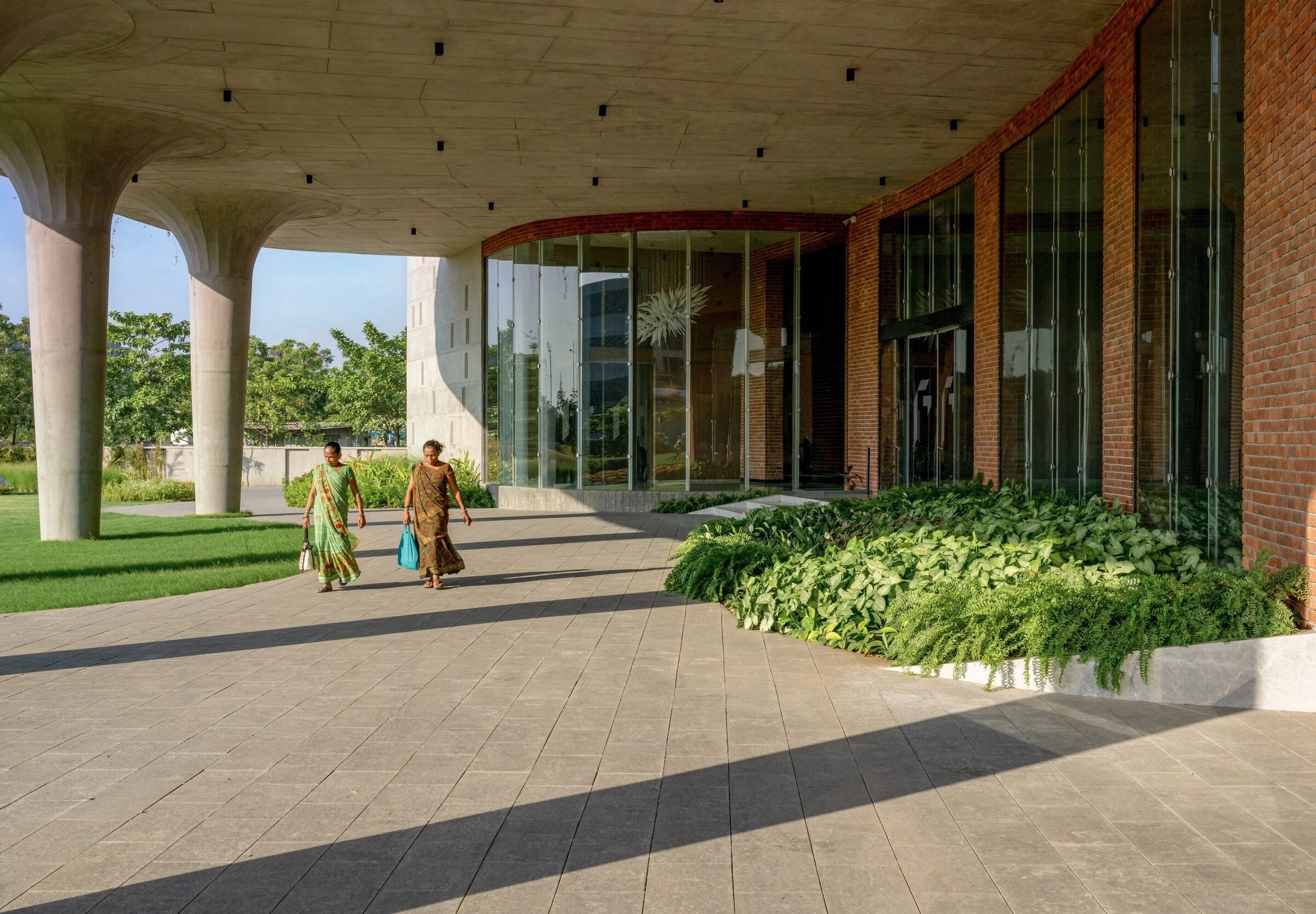 格林莱布钻石工厂大楼丨印度丨Design Work Group DWG-13