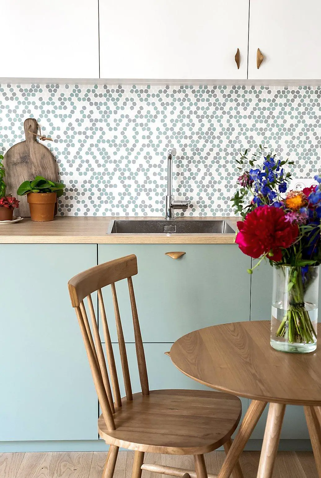 巴黎 22m2 小户型奇迹变身两居室-4