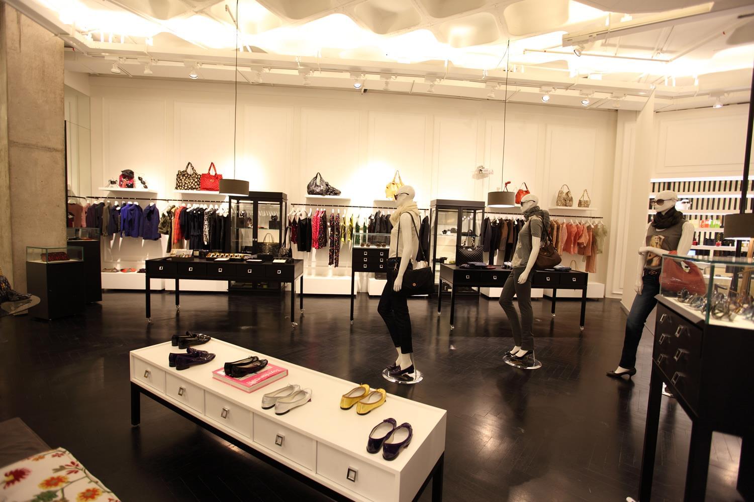 女性时尚店设计-6