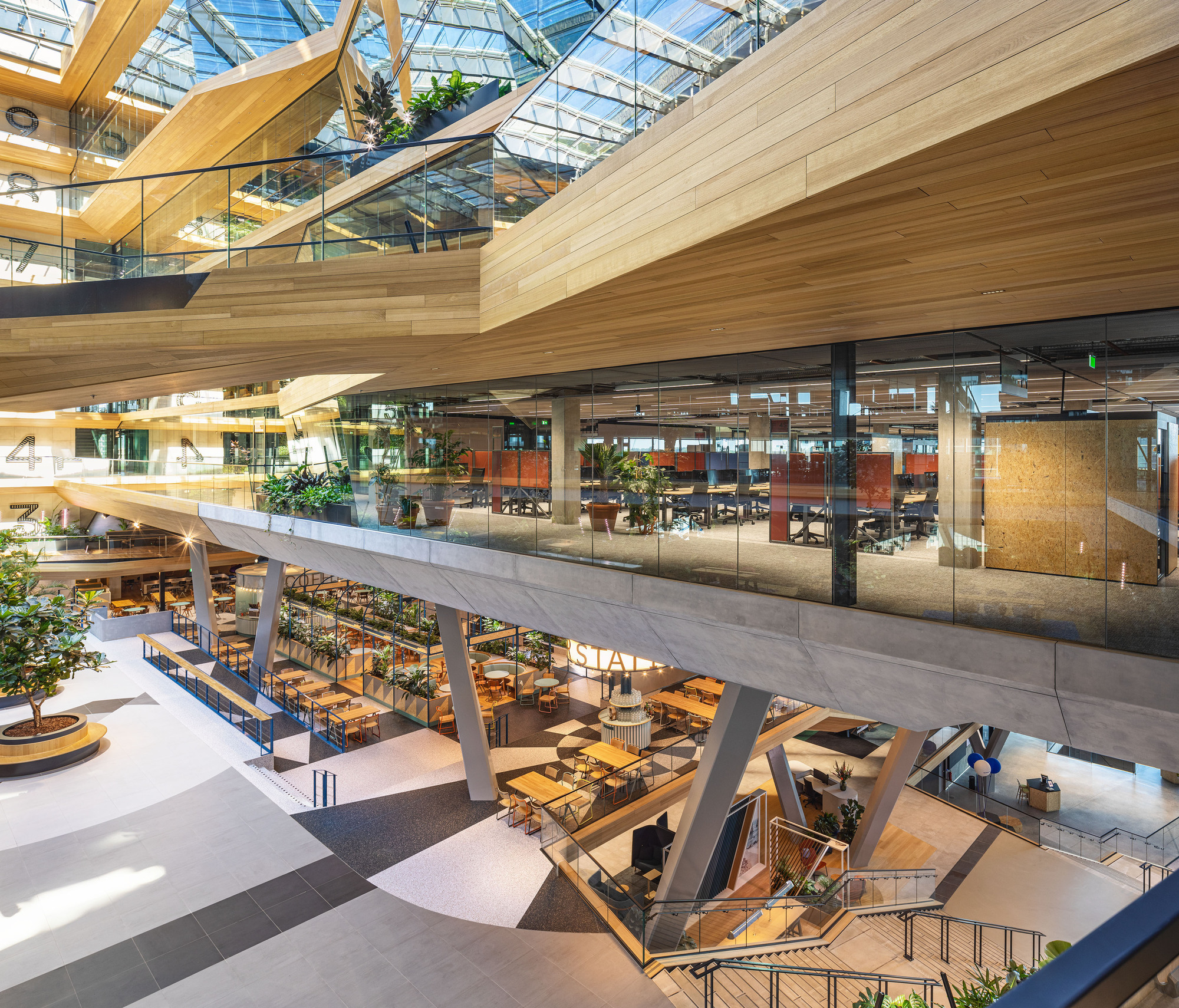 预订城市校区（的相关事务）

注：这里BOOKING理解为预订行为，CITY CAMPUS是城市校区，整体意思推测是预订与城市校区相关的事物，如场地等，但由于缺乏更多语境，只能做此宽泛翻译 丨荷兰阿姆斯特丹丨UNStudio,HofmanDujardin等多家-59