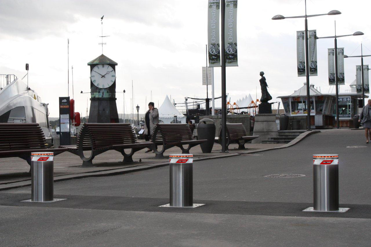 意大利 Pilomat 自动升降防撞柱应用实例-5