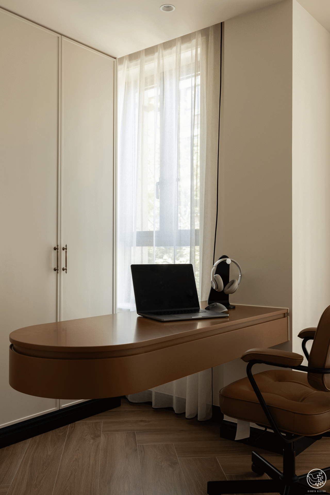 300㎡跃层，在光与曲线里，把生活安稳下来-48