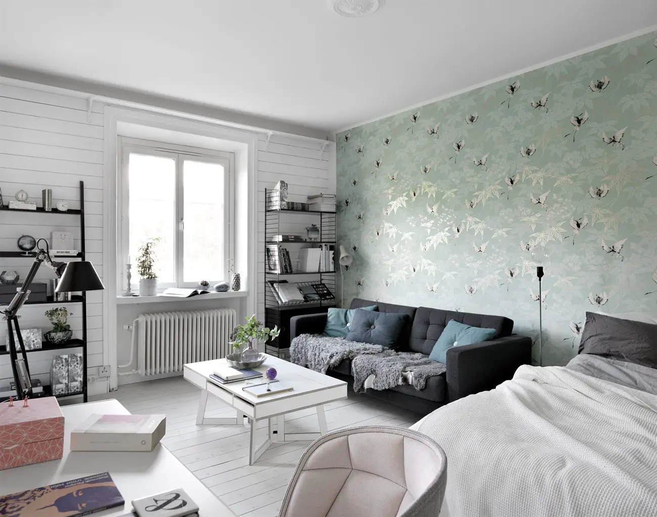 黑白魅力 | 20 年代典型建筑的舒适工作室-1