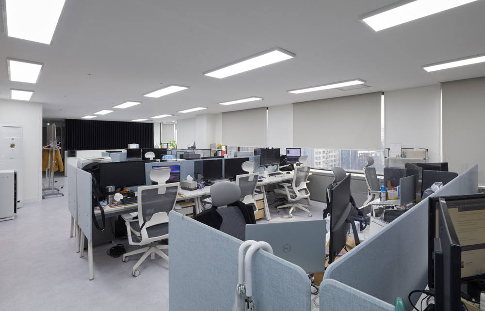 46 平极简现代办公室，展现精致办公空间-11