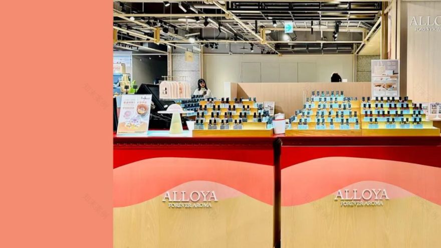 itDwork|时装应如艺术品般被悬挂-57