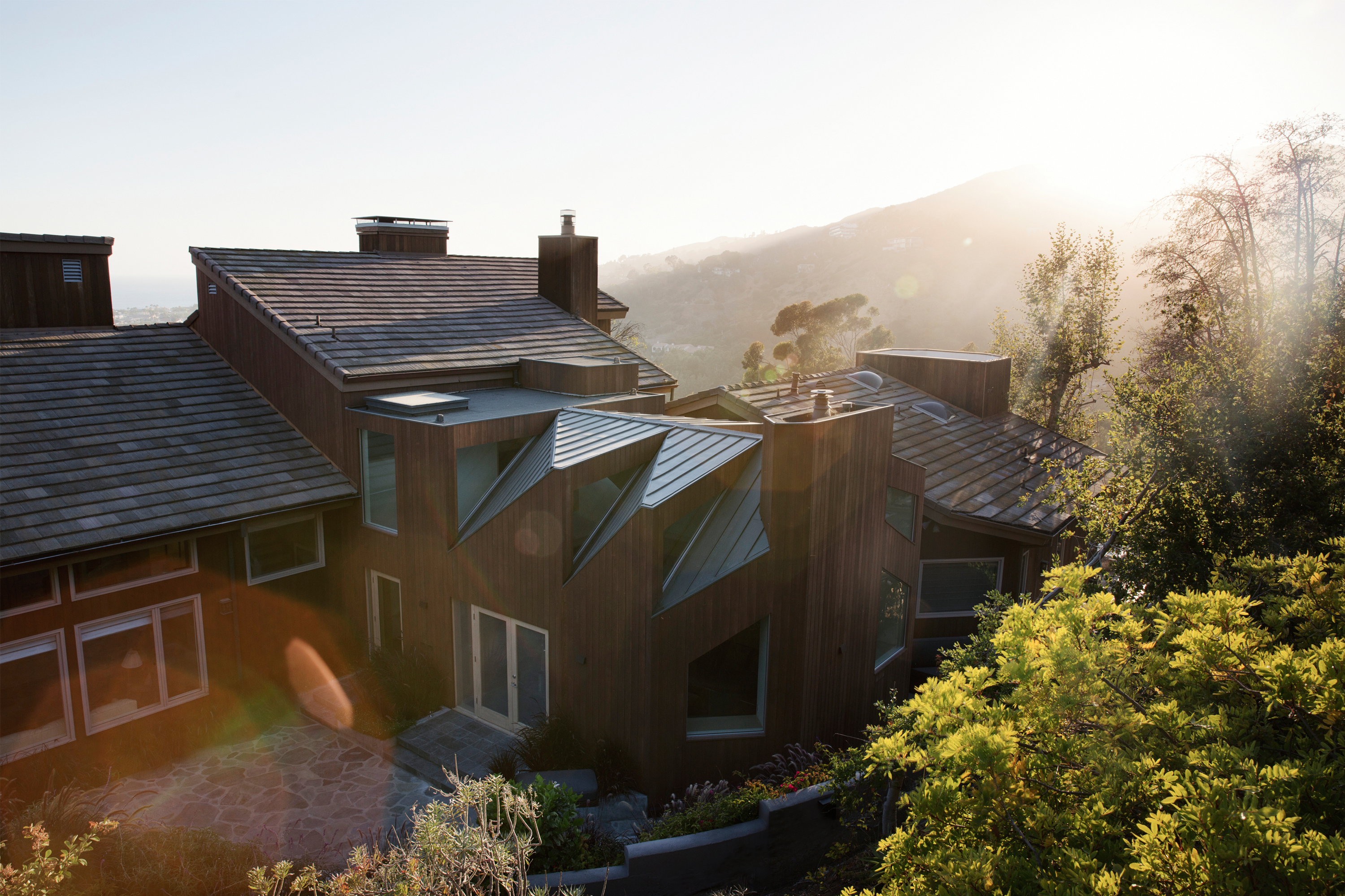 加州 Malibu 卫星办公住宅 | 融入环境的折叠空间-15