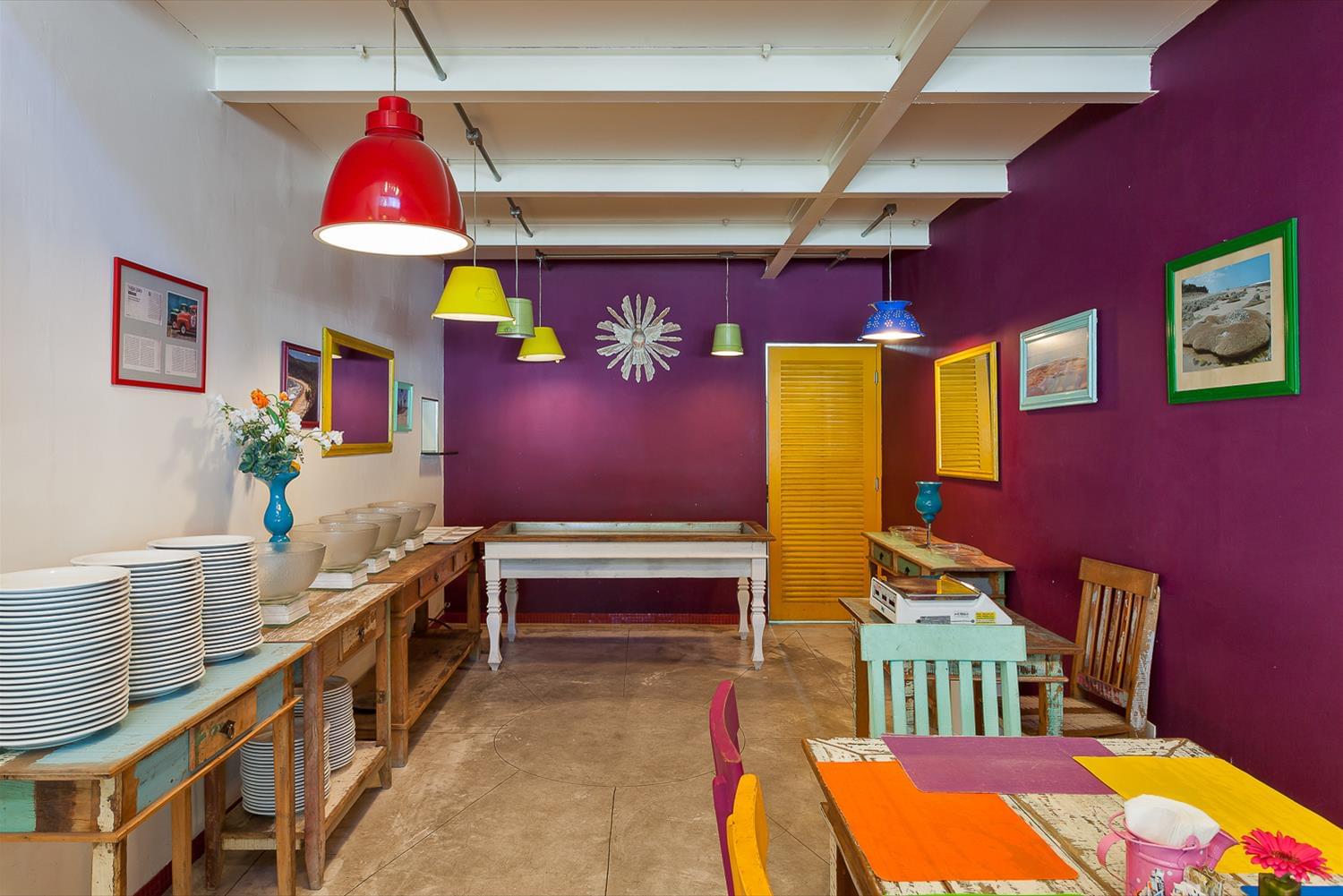 DIY 餐厅 | 色彩斑斓的创意空间-3