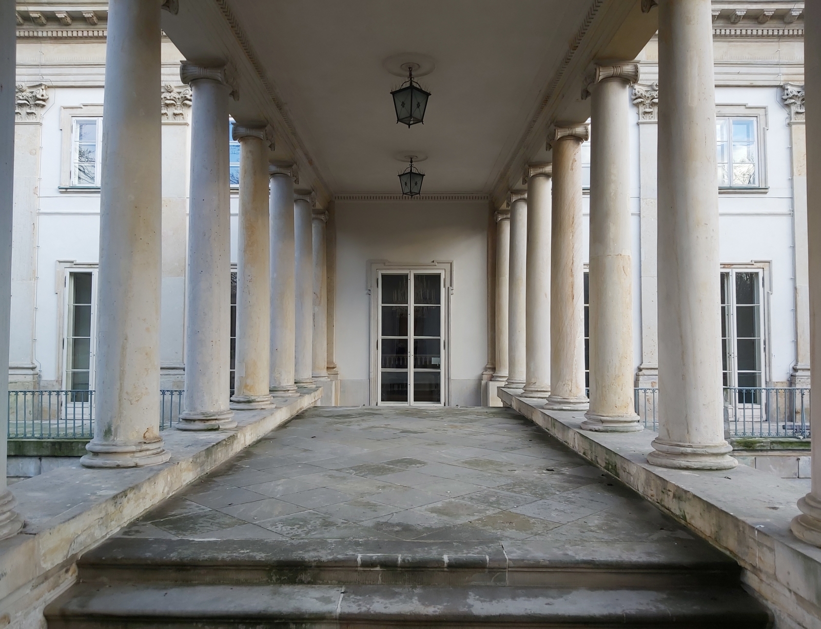 华沙皇家浴场公园内的岛屿宫丨波兰华沙丨蒂尔曼·冯·加默伦,多米尼克·梅林等-102