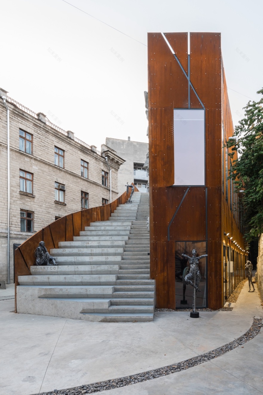 ARTCOR创意中心,摩尔多瓦 / Calujac Architecture-10