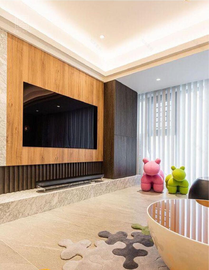 原木质感打造温馨浪漫家居空间-0