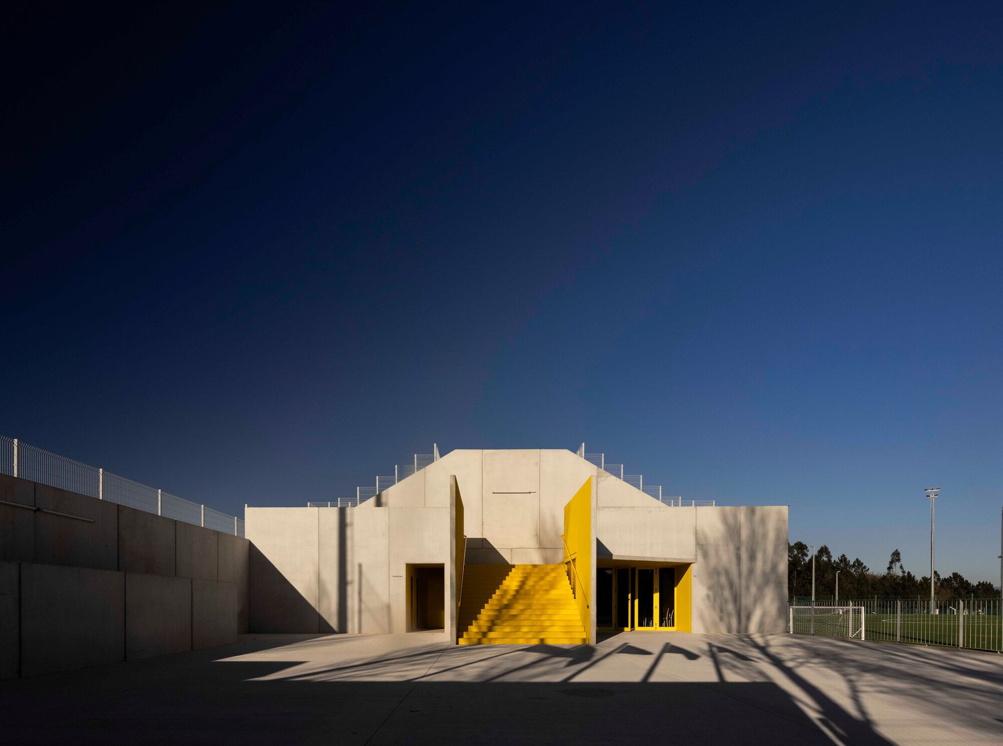 Aveiro 市体育场看台大楼训练综合体丨葡萄牙丨SUMMARY-33