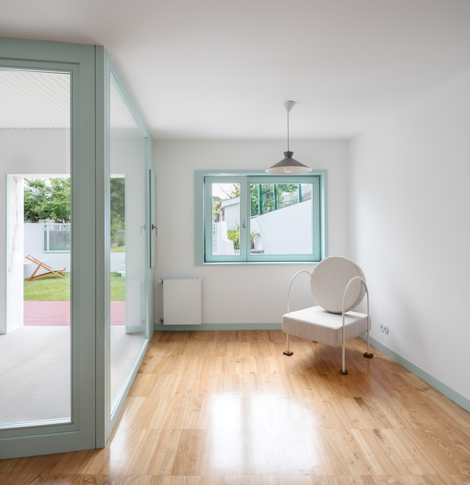 重塑空间 · 将闲置地下室变为宜居住宅丨葡萄牙波尔图丨oitoo-22