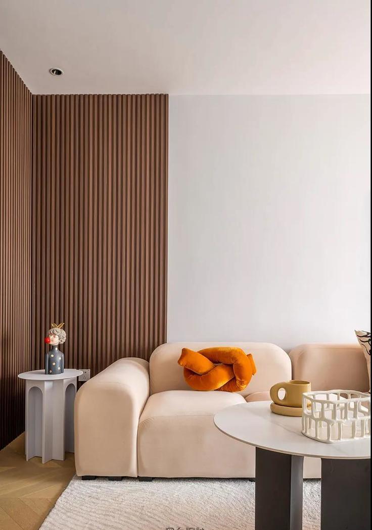 日落灯下的简约治愈之家-11