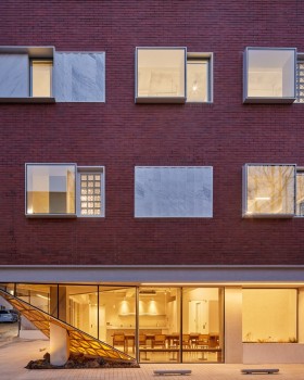 九个窗户，S·E·E·D 房屋丨韩国首尔丨S.E.E.D haus