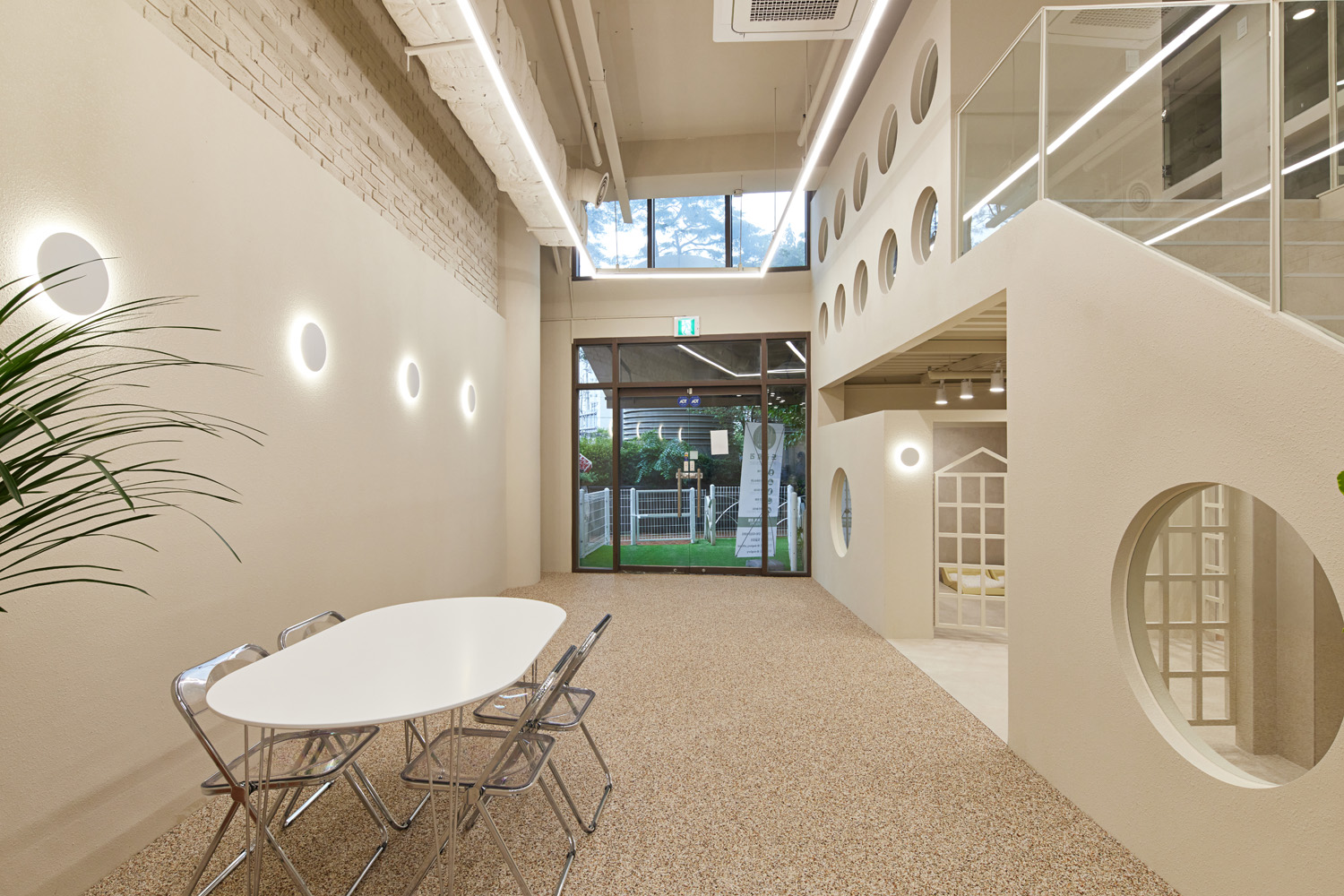 70 平宠物酒店，打造温馨如白洞咖啡馆的氛围-4