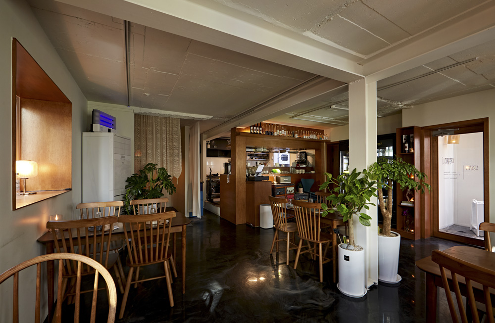 韩式美食空间 | 16 坪木质自然风室内设计-6