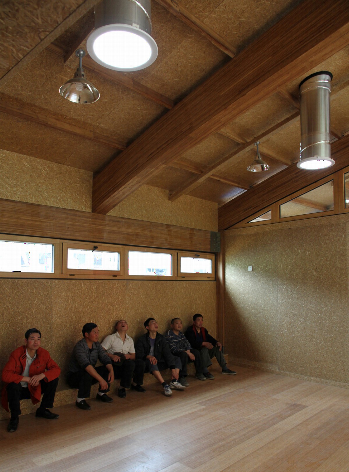 毕马威中国税务技术与创新中心社区中心

说明：KPMG是毕马威（全球专业服务公司）的英文缩写，CCTF一般指毕马威中国税务技术与创新中心（China Customs and Taxation Facilitation） 最终翻译结合Community Centre表述为毕马威中国税务技术与创新中心社区中心    丨中国四川丨The Oval Partnership,Integer China-19