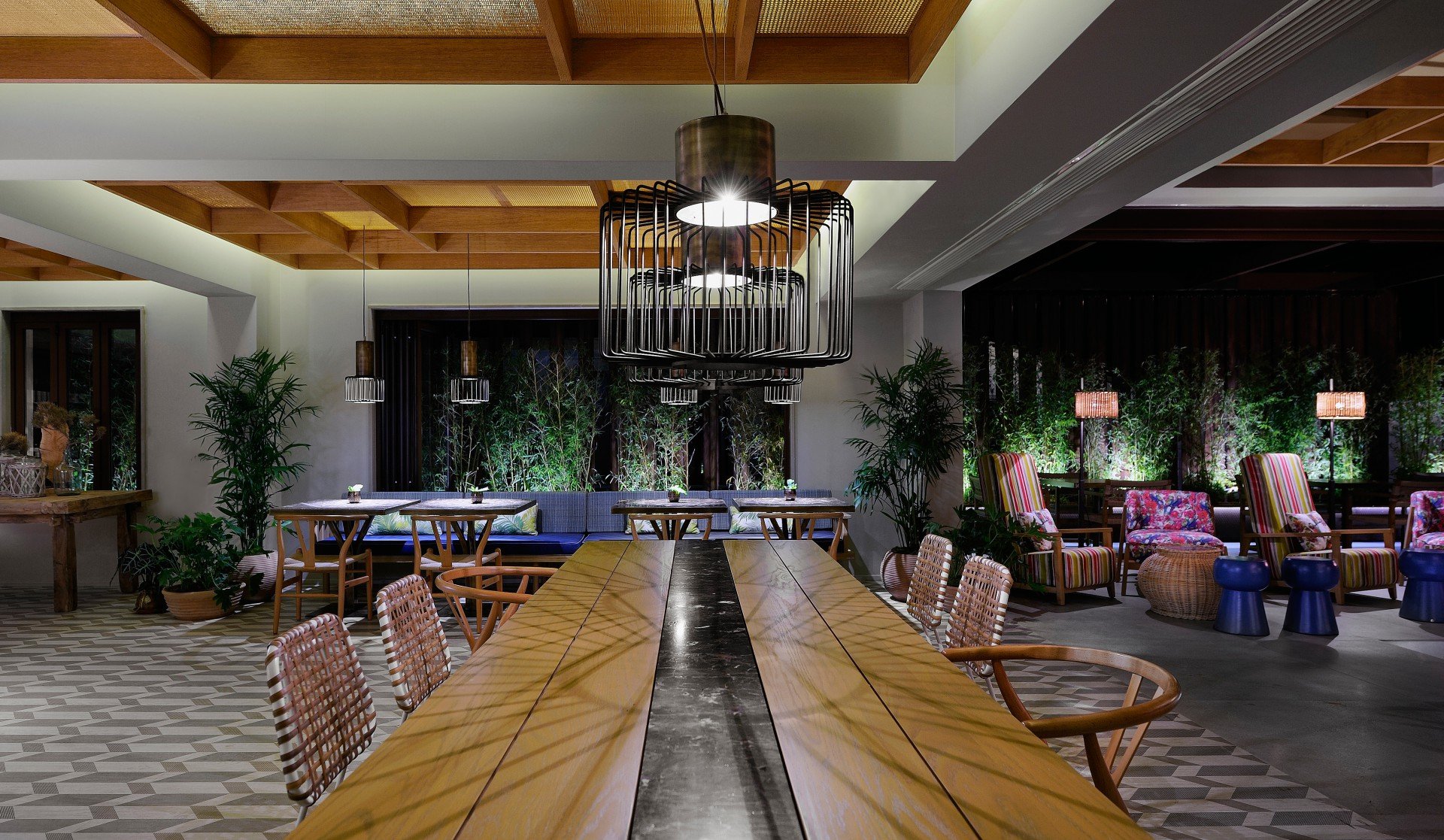 罗得岛藤酒吧餐厅-9