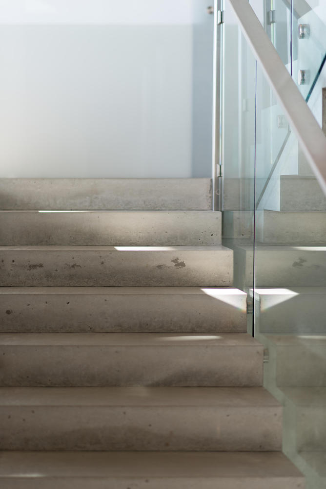 悬崖之上的宁静居所-32