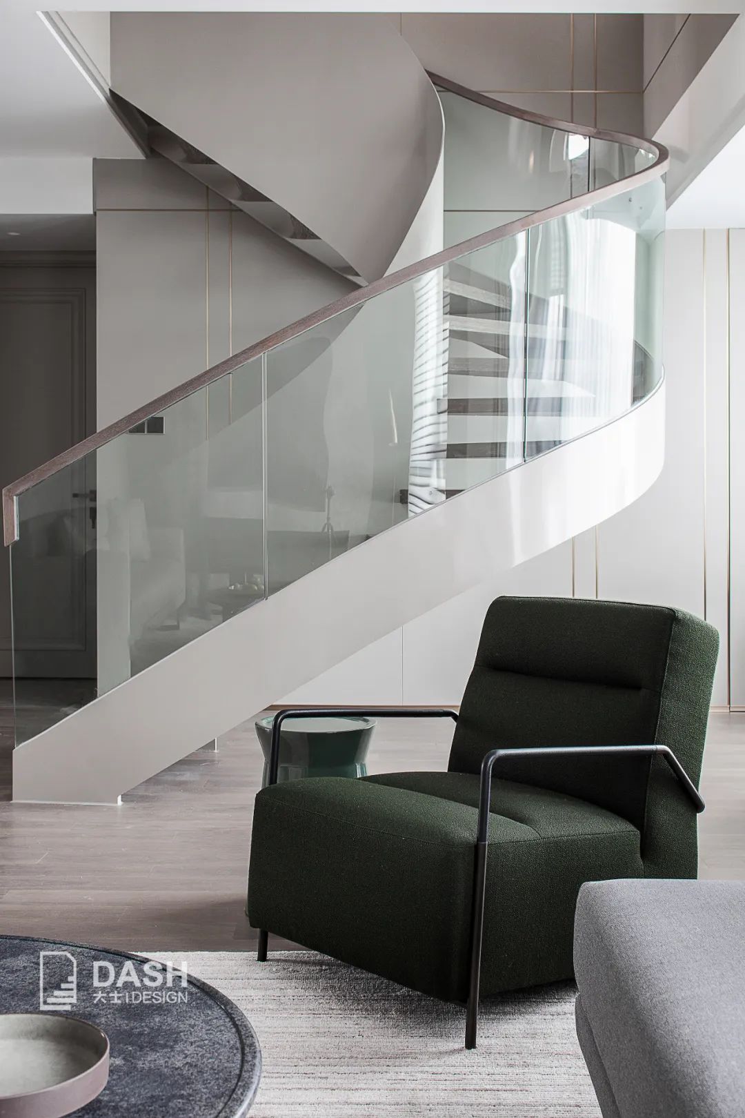 浙江乐清 168m²现代简约顶跃之家-1