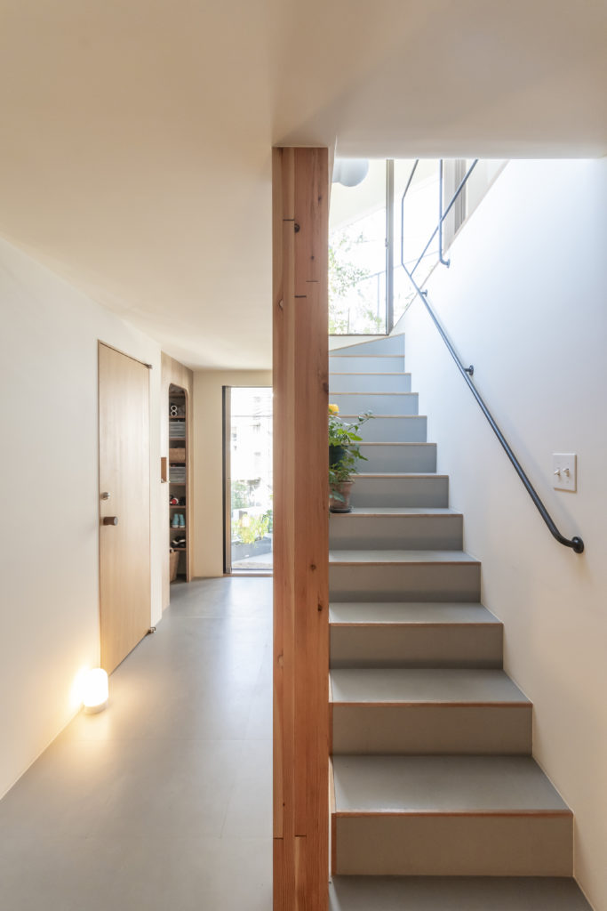 日本文化とグリーンの融合緑のルーフバルコニーが内と外とを曖昧に繋ぐ | Architecture | 100%LiFE-9