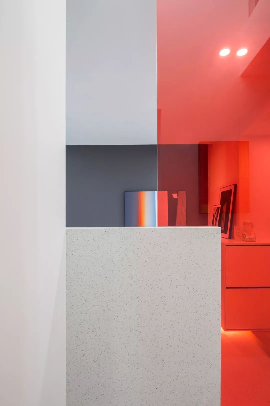 135m²怪异阁楼,创意爆改为艺术画廊式舒适三层!-15