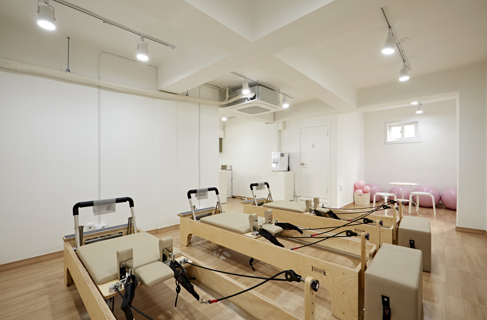 极简白与木，打造温馨舒适之家-6