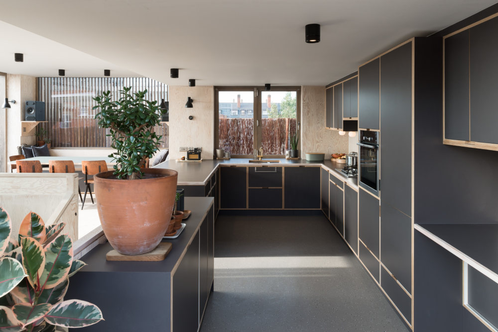 伦敦六套深色调戏剧性空间设计-10