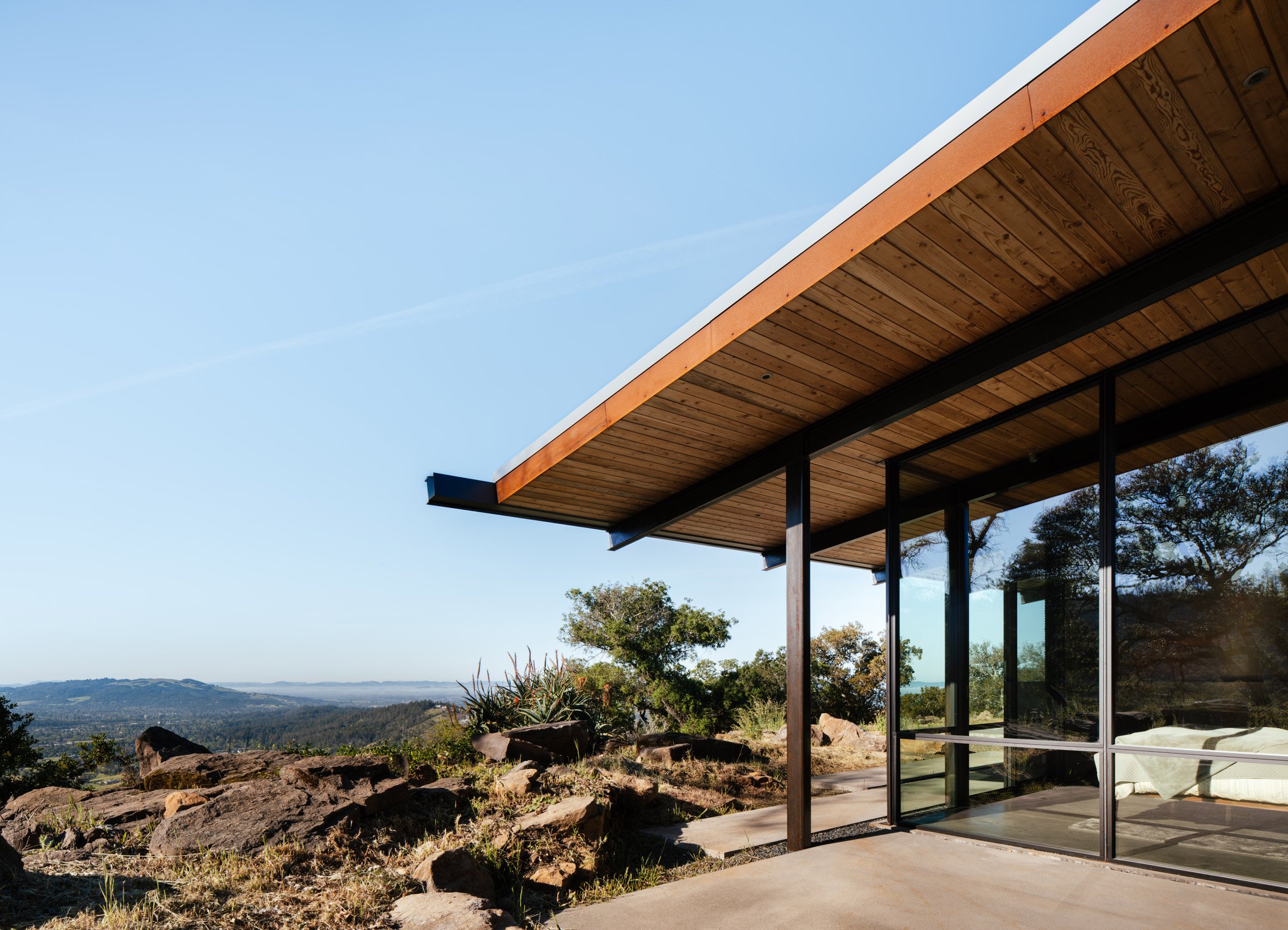 Nielsen Schuh Architects designs fire-resistant house in California wine country-11