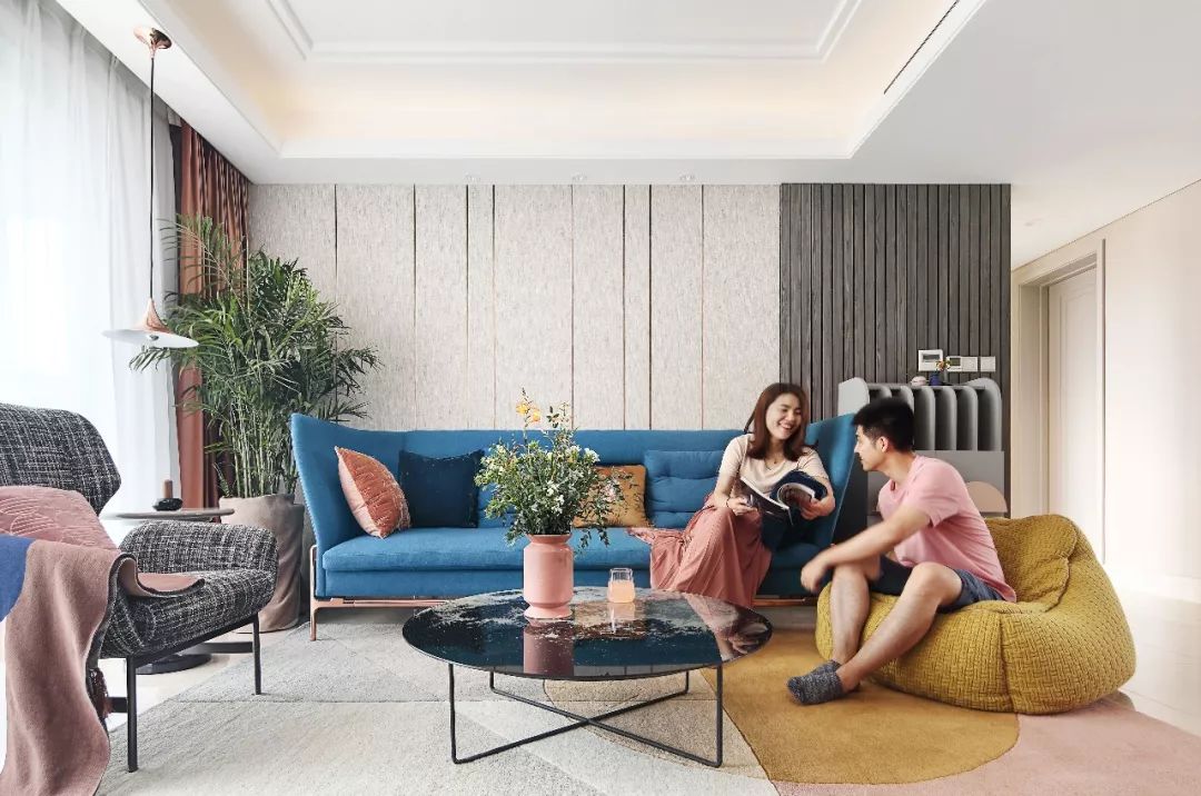 《锦色》——民航机长与轻食店主的色彩之家-2