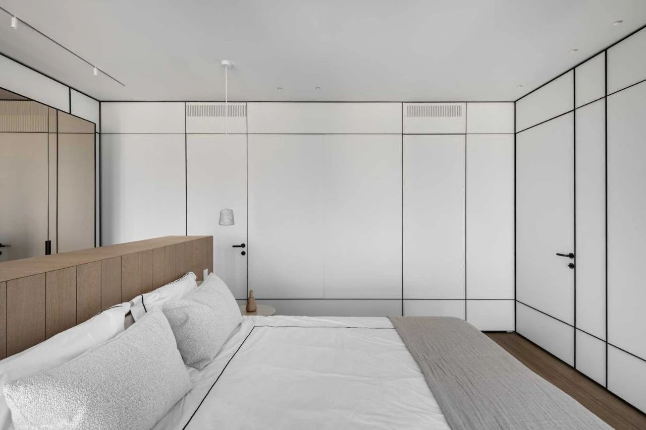 顶层简奢大宅丨Aviram Kushmirski 设计工作室-40