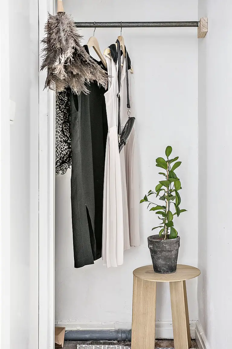 白色玻璃隔墙，打造清新时尚家居空间-13