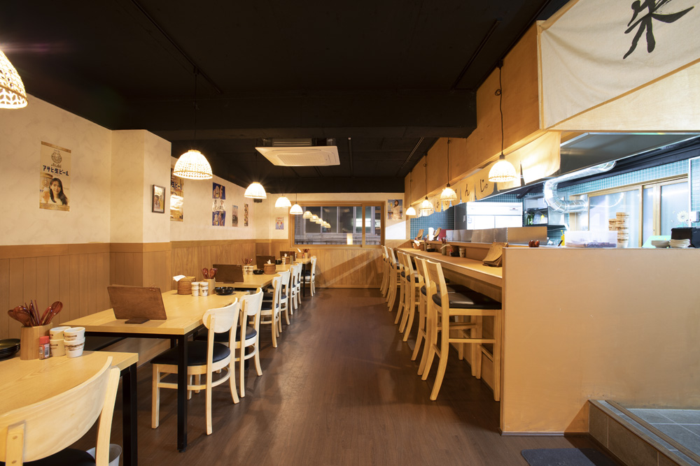 오사카철판쥬리 | 独特木质内饰的 20 坪极简餐厅设计-2