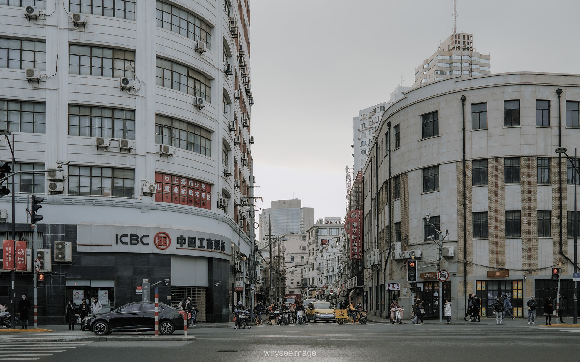 在被框选的画面之外 · 不如回到街头丨中国上海丨whyseeimage-49