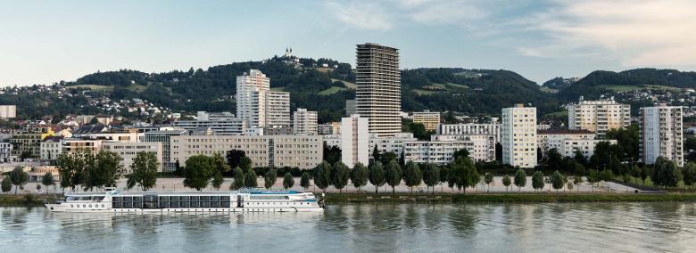 HERTL.ARCHITEKTEN丨Bruckner Tower und Anton Bruckner International School丨奥地利-0