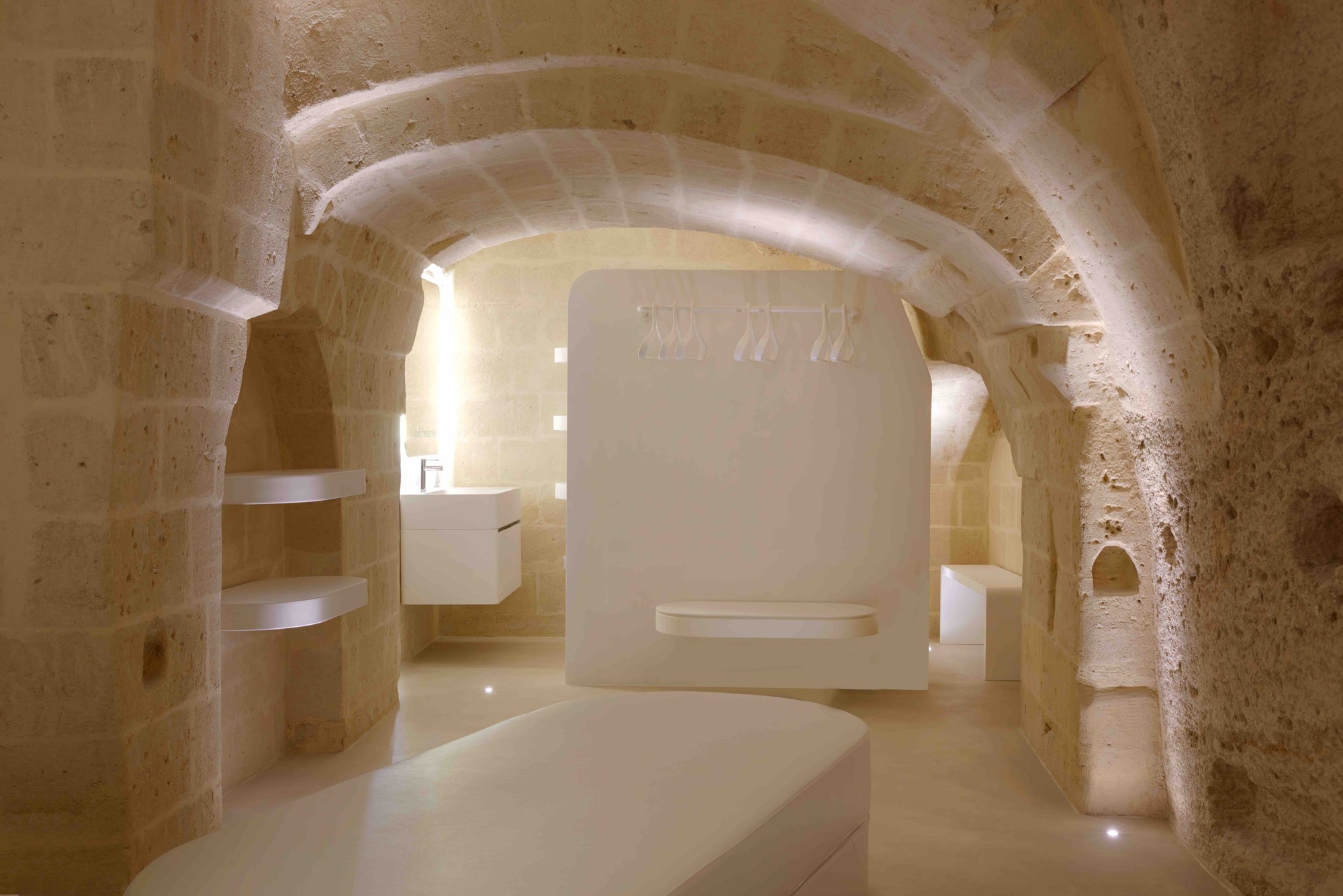 Aquatio Cave Luxury Hotel & SPA / Simone Micheli-41