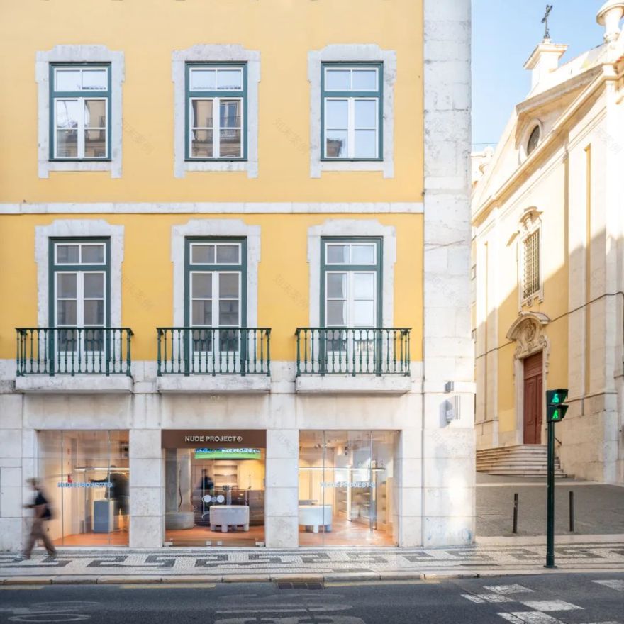 Nude Project 新旗舰店丨葡萄牙里斯本丨阿尔贝托·埃尔蒂尼,玛丽娜·马丁-2